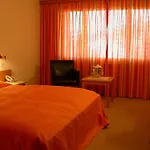 Poestli Hotel *