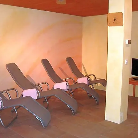 Poestli Hotel *