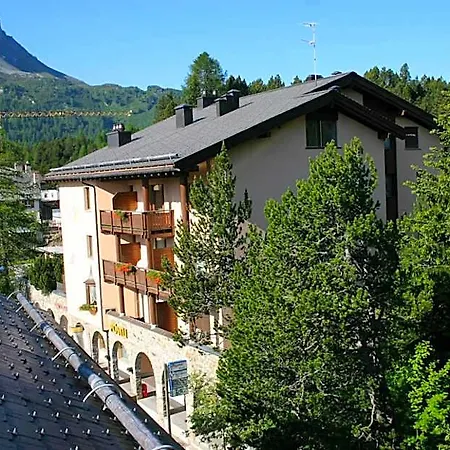 Hotel Poestli *