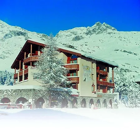 Hotel Poestli *